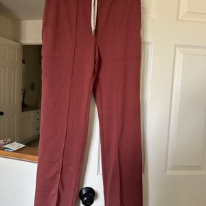 Vuori women’s halo wide leg flare pant NWOT